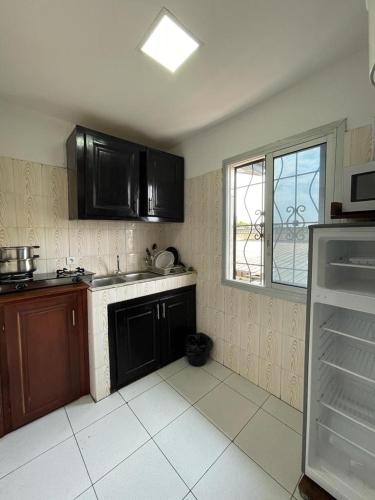 кухня, Résidence 2JGE (Residence 2JGE) in Bonabéri