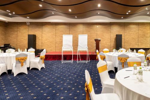 Meeting room / ballrooms, Wyndham Sky Lake Resort and Villas in Chuong My