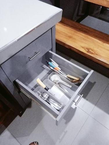 Minimalist 2 bedroom house in โอปอล