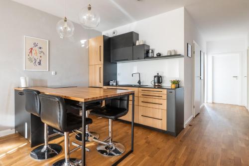 Krucza Apartment ~ Self check-in 24h ~ Parking and Lift, Breslau (Foto 10)