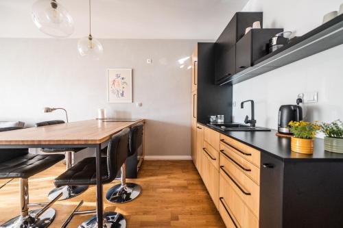 Krucza Apartment ~ Self check-in 24h ~ Parking and Lift, Breslau (Foto 9)