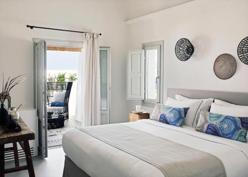 Ilios Pool Villa with Sunset & Sea View  image 9