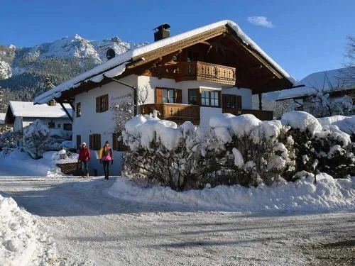 Ferienwohnungen Kir Royal in Krün, Deutschland