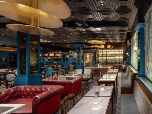 Restaurant, Luminor Hotel Palembang by WH in Palembang