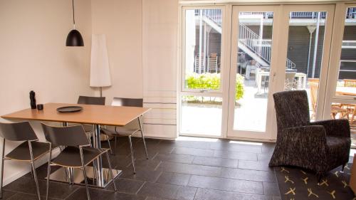 Hotel Strandtangen - image 6