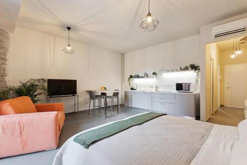 Etna Suite Design Apartments - image 4