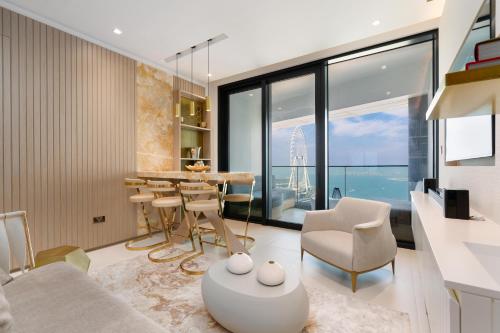 Lux BnB I The Address JBR I Ocean View, Dubai