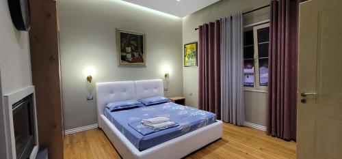 One-Bedroom Apartment room in Girasole Home