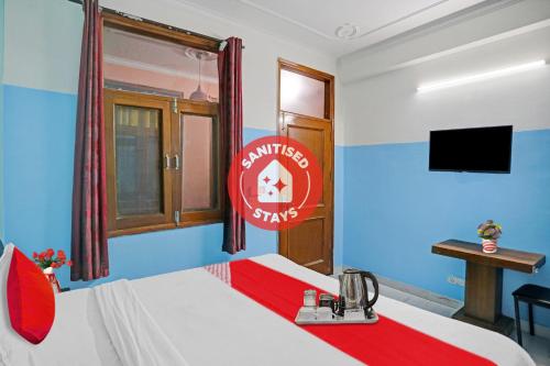 OYO Flagship 70047 Shri Balaji Homes