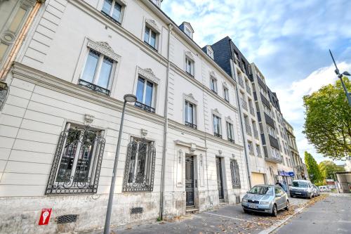 Hyper Centre Rouen - Wifi - pour 2, 4 ou 6 pers - JUNGLE & COCON - Tap to explore photos