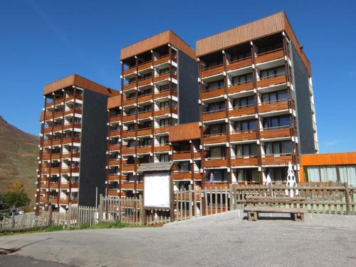 Apartment Burons R05 by Interhome in Les Menuires