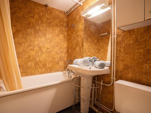 Apartment Asters 1203 Batiment B4 by Interhome in Les Bruyeres