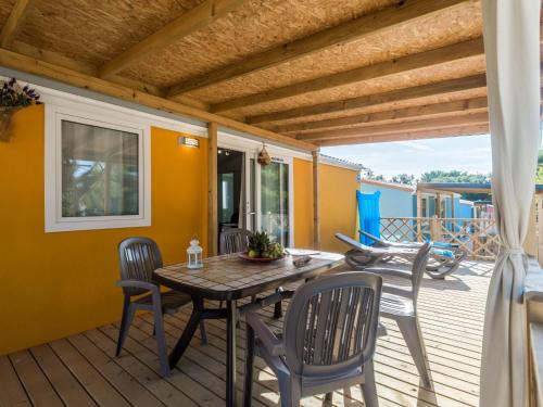 Holiday Home Camping Lanterna by Interhome