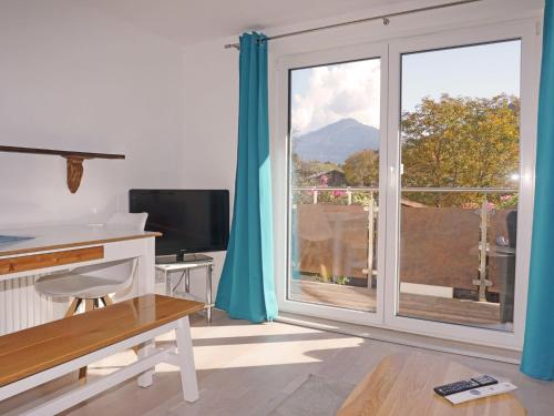  Apartment Holz by Interhome in Pians