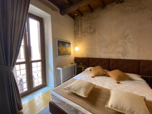 Rhona's Rooms B&B - image 3