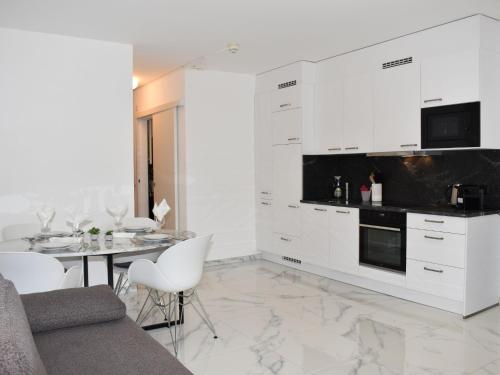 Apartment App- 704 by Interhome, Bissone (fotografie 9)
