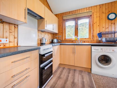 Chalet Loch Meiklie 3 bed-1 by Interhome