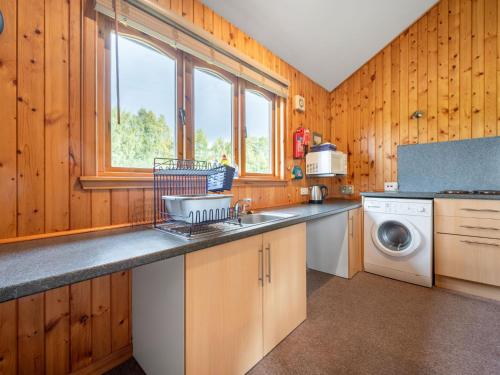 Chalet Loch Meiklie 3 bed-1 by Interhome