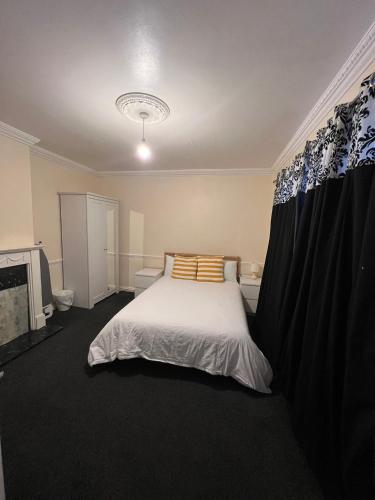 Shared House in Chakeshill Drive Room Type - Budget Double Room