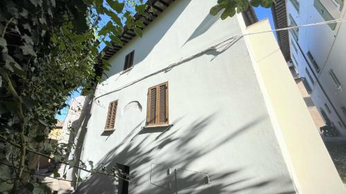  Spoleto central detached villa- car unnecessary - wifi - sleeps 10 in Spoleto