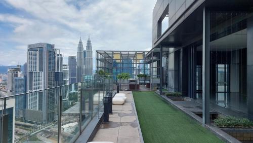 Anggun Platinum Suites - image 5
