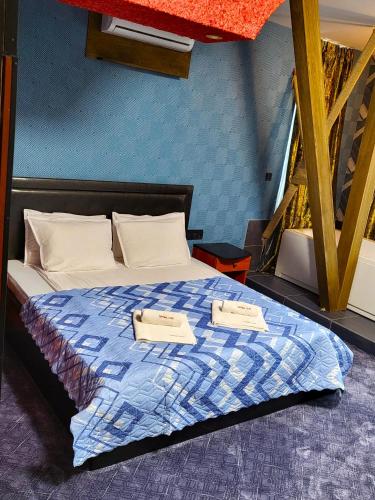 Superior Room with Hot Tub - Free Spa Access  image 10