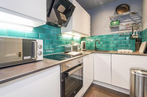 City Centre 2 Bedroom Main Door Apartment, Эдинбург (фото 10)