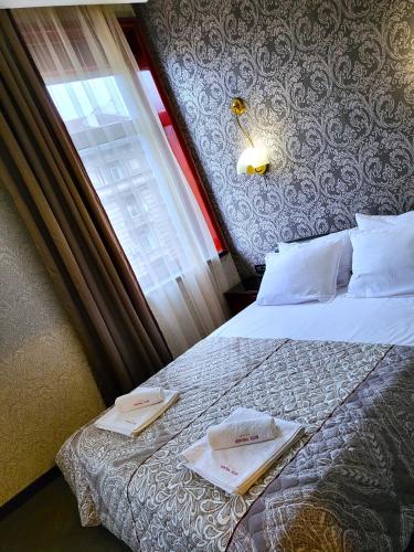 Deluxe Double Room - Free Spa Access  image 5