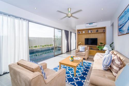The Manor Beach Villa Hoian 4BR With Big Swimming Pool