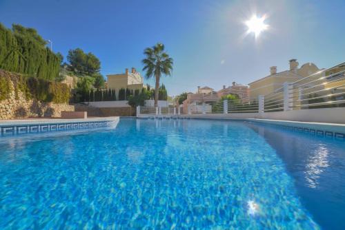  Bungalow Rosa - PlusHolidays, Pension in Calpe