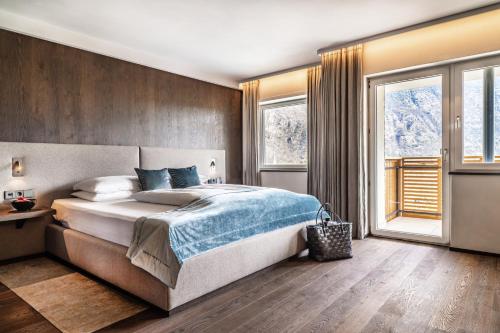 Hotel Paradies