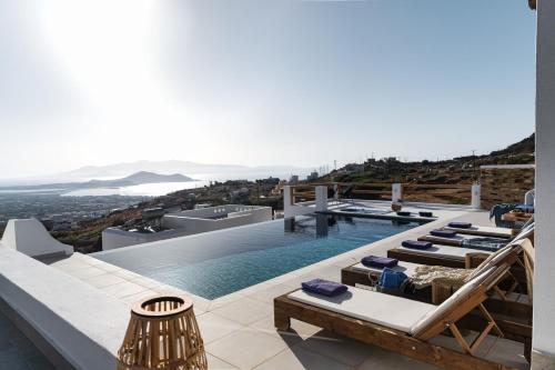 Naxos Skyline Luxury Villas in Agkidia