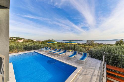 Intimate secluded Luxury Villa Cambello, GORGEOUS SEA VIEW in Croatia