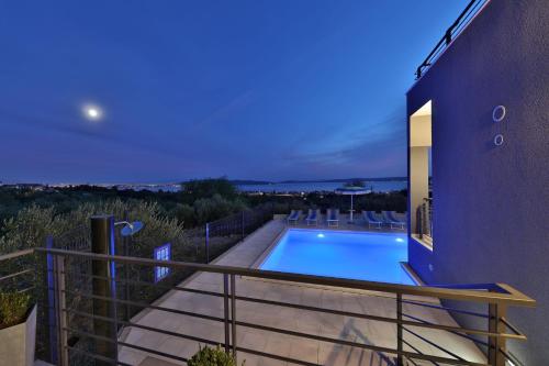 Intimate secluded Luxury Villa Cambello, GORGEOUS SEA VIEW in Croatia