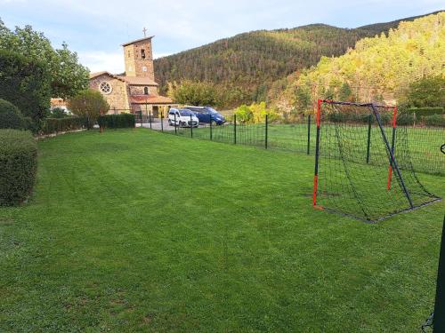 สวน, Casa Jauregui in ปีริเนโอ เด นาบาร์รา