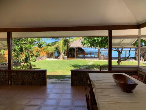 Fare Hotu Punaauia bord de mer in Tahiti