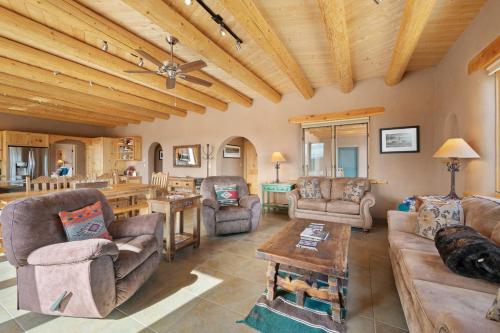 Casa Cielo in Taos, USA