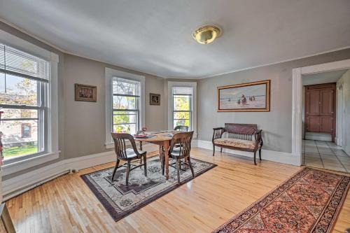 Victorian Apartment Less Than 1 Mi to Wisconsin River in Stevens Point, USA
