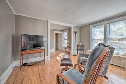 Victorian Apartment Less Than 1 Mi to Wisconsin River in Stevens Point, USA