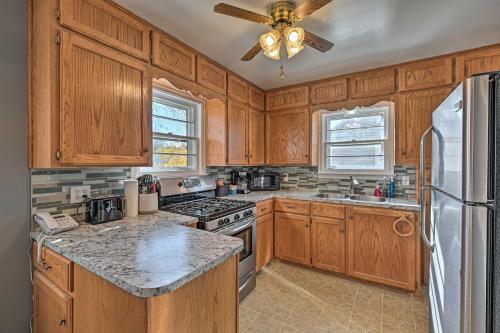 Charming Family Home about 4 Mi to Granite Peak! in Wausau, USA