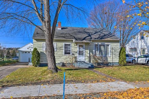 Charming Family Home ~ 4 Mi to Granite Peak! in Wausau (WI)