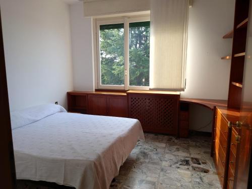  Luminoso Appartamento con Balcone in Veduggio con Colzano