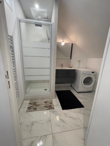 Super maison entre paris et Disney in เชล