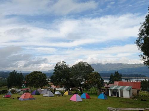 . Camping Las Acacias
