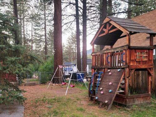 Green Cabin in Big Bear Lake 3 bdr Pets Friendly