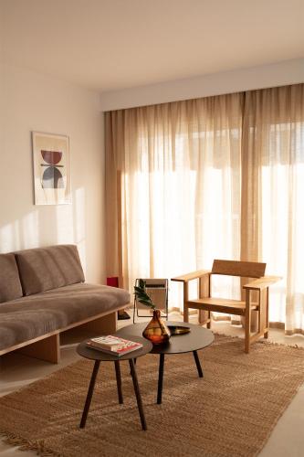 2 bedrooms, 3 beds