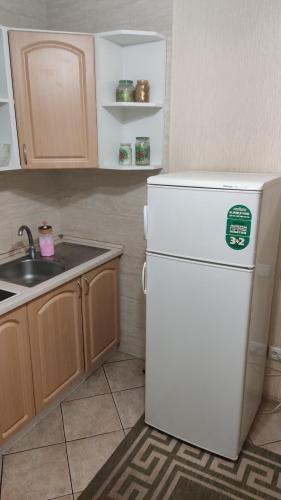 Apartment on Privokzalnaya 2/1, Vinnycja (foto 2)
