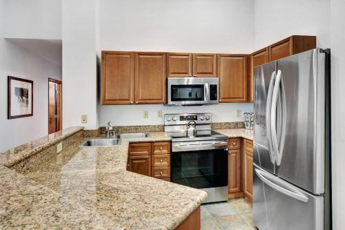 Ski In Out Luxury Penthouse #1706 With Hot Tub & Great Views - 500 Dollars Of FREE Activities And Equipment Rentals Daily in Winter Park, USA