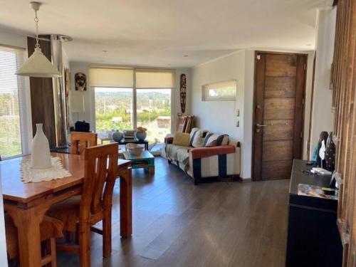 Agradable casa de campo 2 pisos con piscina y Hot Tub in Algarrobo