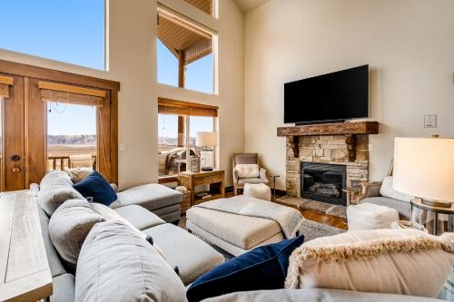 Peaceful Bear Lake Home in Gārdensitija (UT)